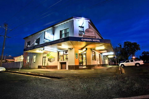 Garden Hotel - Tourism Caloundra 0