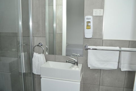 Garden Hotel - Tourism Caloundra 3