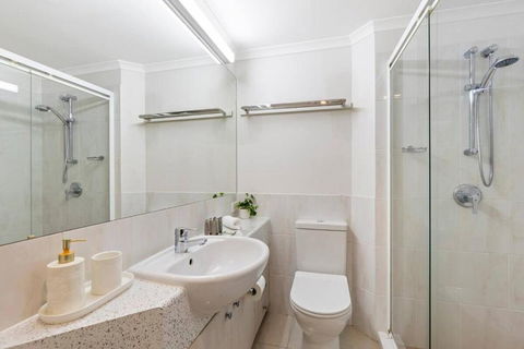 Garden Apt 2Bed X 2Bath, Parking - Tourism Caloundra 3