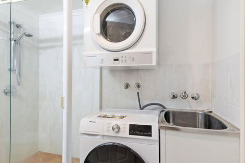 Garden Apt 2Bed X 2Bath, Parking - Tourism Caloundra 4