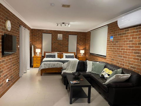 Garden Hideaway - Tourism Caloundra 0