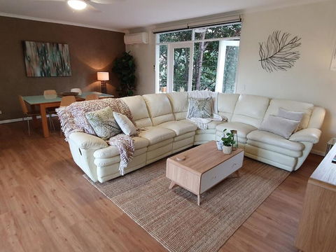 Garden Oasis 3 Bedroom Apt - Tourism Caloundra 1