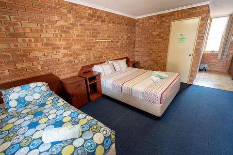 Gascoyne Hotel - Tourism Caloundra 3