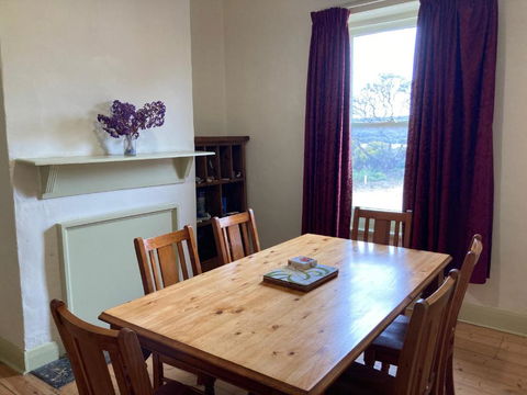 Gatehouse Lodge - Dhilba Guuranda-Innes National Park - Tourism Caloundra 4