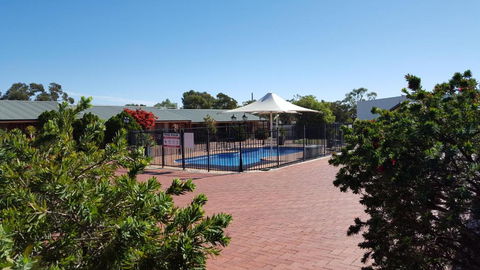 Gateway Motor Inn - Self Check-In - Tourism Caloundra 0