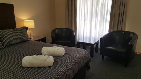 Gateway Motor Inn - Self Check-In - Tourism Caloundra 4