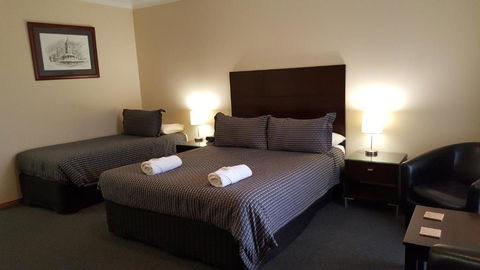 Gateway Motor Inn - Self Check-In - Tourism Caloundra 3