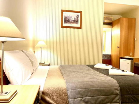 Gateway Motor Inn - Tourism Caloundra 1