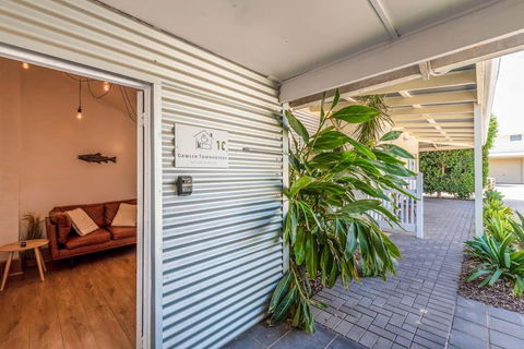 Gawler Townhouses 1C , 1 Queen Bed - Tourism Caloundra 1