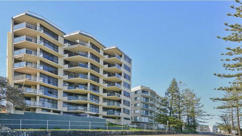 Gazeaway Unit 14 - Tourism Caloundra 0