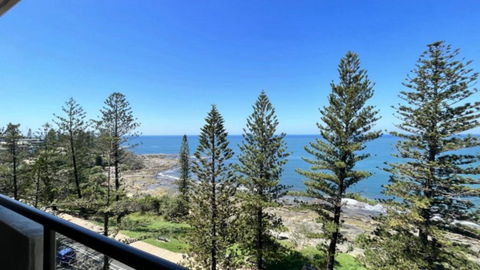 Gazeaway Unit 18 - Tourism Caloundra 1