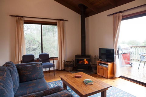 Geebung Cottage - Tourism Caloundra 3