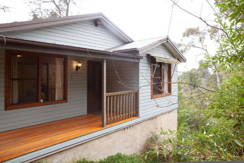 Geebung Cottage - Tourism Caloundra 1