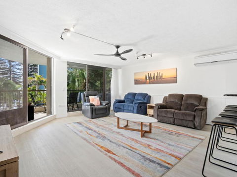 Genesis - Private Apartments - Tourism Caloundra 3