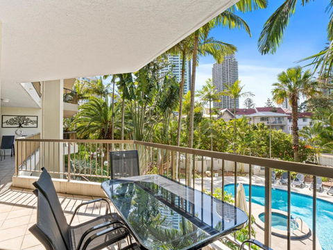 Genesis - Private Apartments - Tourism Caloundra 1