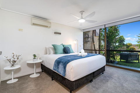 Gentle Waves Retreat Villa - Tourism Caloundra 0