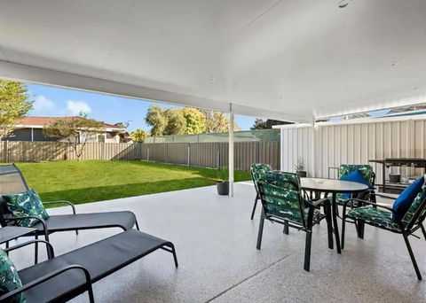 Geoff And Mary S - Tourism Caloundra 2