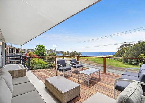 George Bass Drive 569 On The Beach Living - Tourism Caloundra 0