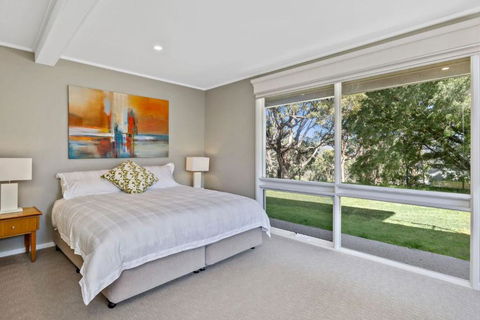 George St Retreat - Tourism Caloundra 4