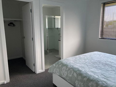 George Town Central BnB New Apartment - Tourism Caloundra 3