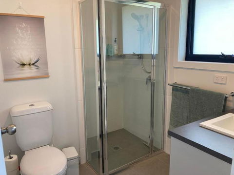 George Town Central BnB New Apartment - Tourism Caloundra 4