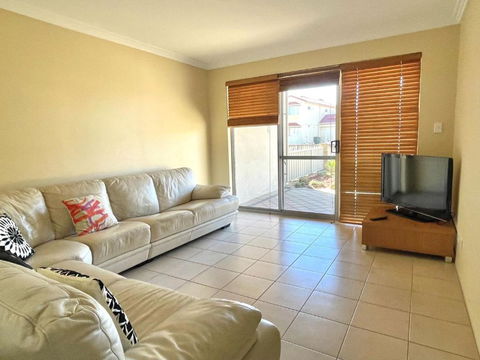 Getaway - Tourism Caloundra 0