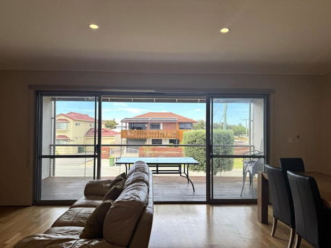 Getaway - Tourism Caloundra 4