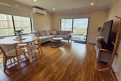 Getaway On Amaroo Way - Tourism Caloundra 0