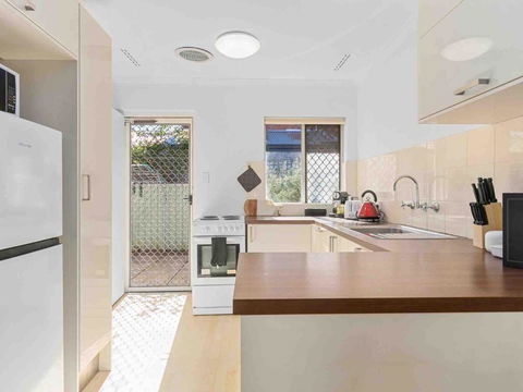 Getaway Villa 2br, Sleeps 4, Near Beach - Tourism Caloundra 3
