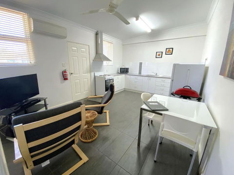 Getaway Villas Unit 385 - Tourism Caloundra 3