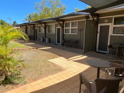 Getaway Villas Unit 385 - Tourism Caloundra 1