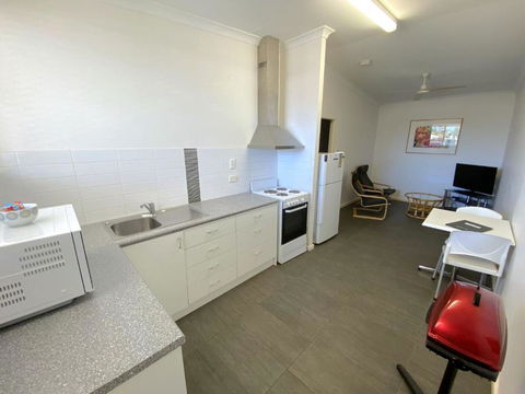 Getaway Villas Unit 386 - Tourism Caloundra 1
