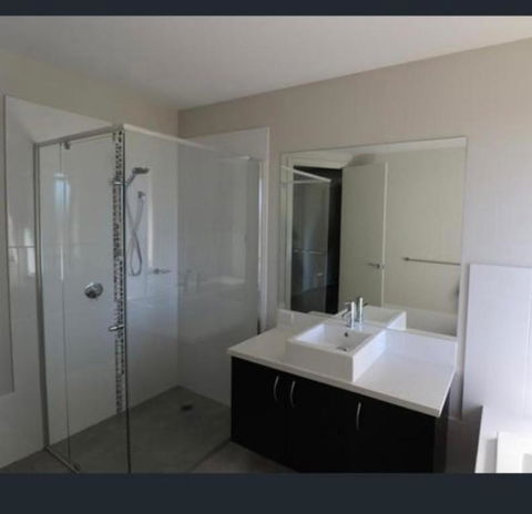 Gibbagunyah Manor Workers Accommodation Only - Tourism Caloundra 3