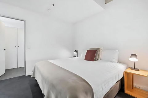 Gibson Mill Waterfront Loft Apartment - 304 - Tourism Caloundra 3
