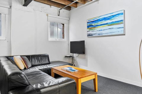Gibson Mill Waterfront Warehouse Apartment - 102 - Tourism Caloundra 3