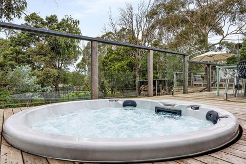 Gigglewiggy - Beach House Wrapped In Nature - Tourism Caloundra 0