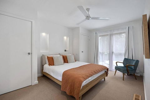 Gigglewiggy - Beach House Wrapped In Nature - Tourism Caloundra 3