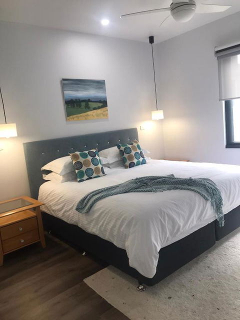 Gillys Guesthouse - Tourism Caloundra 2