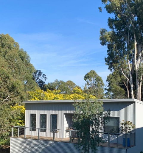 Gillys Guesthouse - Tourism Caloundra 1