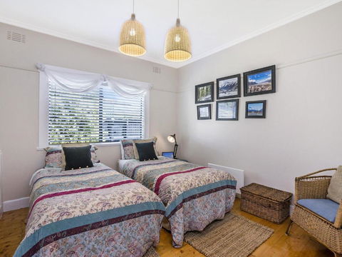 Gipps Getaway - Tourism Caloundra 1