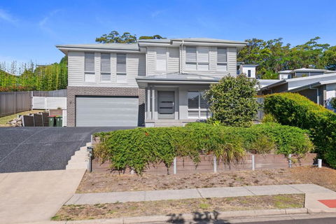 Giuseppina 3 Ebb Tide Way Corlette - Tourism Caloundra 1