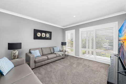 Giuseppina 3 Ebb Tide Way Corlette - Tourism Caloundra 2