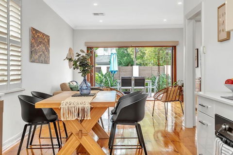 Gladstone Gardens - Family Comfort In North Brighton - Tourism Caloundra 3