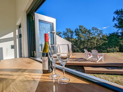 Glamping Vineyard Getaway With Luxury Amenities - Tourism Caloundra 3