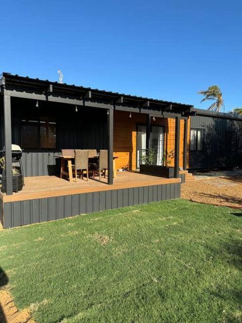 Glass Street Retreat - Tourism Caloundra 4