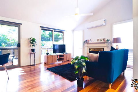 Glen 4BR 3BA Idea For Family & Gatherings - Tourism Caloundra 0