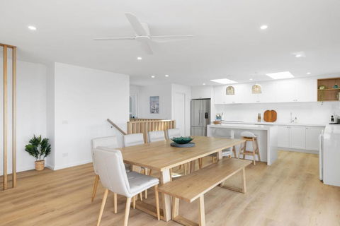 Glen Isla Seaside - Tourism Caloundra 2