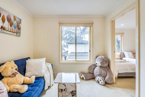 Glen Waverley 3BRM Vacation Home FreeParking Netflix - Tourism Caloundra 2