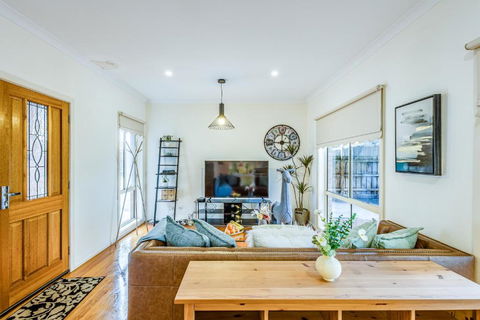Glen Waverley 3BRM Vacation Home FreeParking Netflix - Tourism Caloundra 0