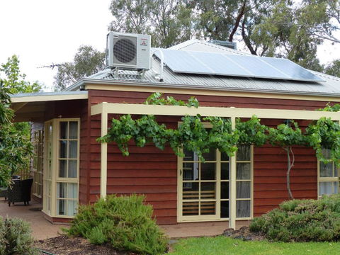 Glenbar Cottage Yelta - Tourism Caloundra 0